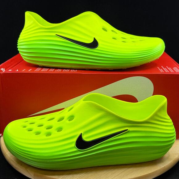Size 13 Men's Nike ReactX Rejuven8 Green Strike Slip On HV5060-300